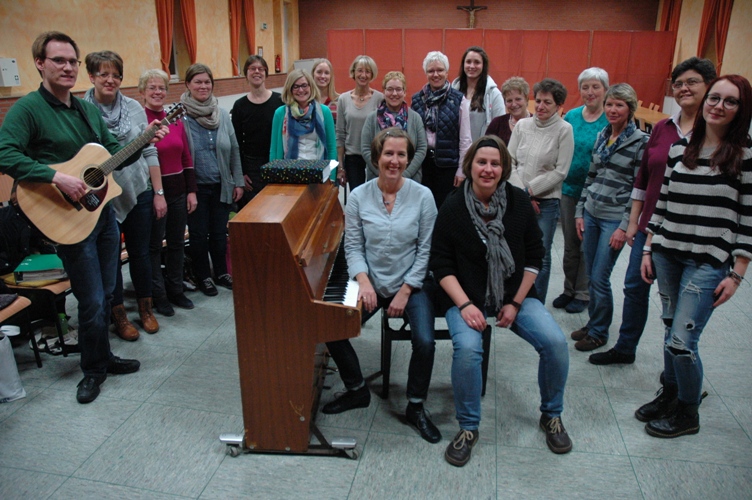 Jugendchor und Frauenchor  St. Josef haben sich zum neuen Chor Taktwechsel vereint